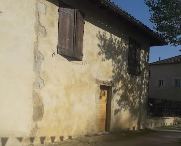 Maison Type Loft Au Coeur Du Village Апартаменты *